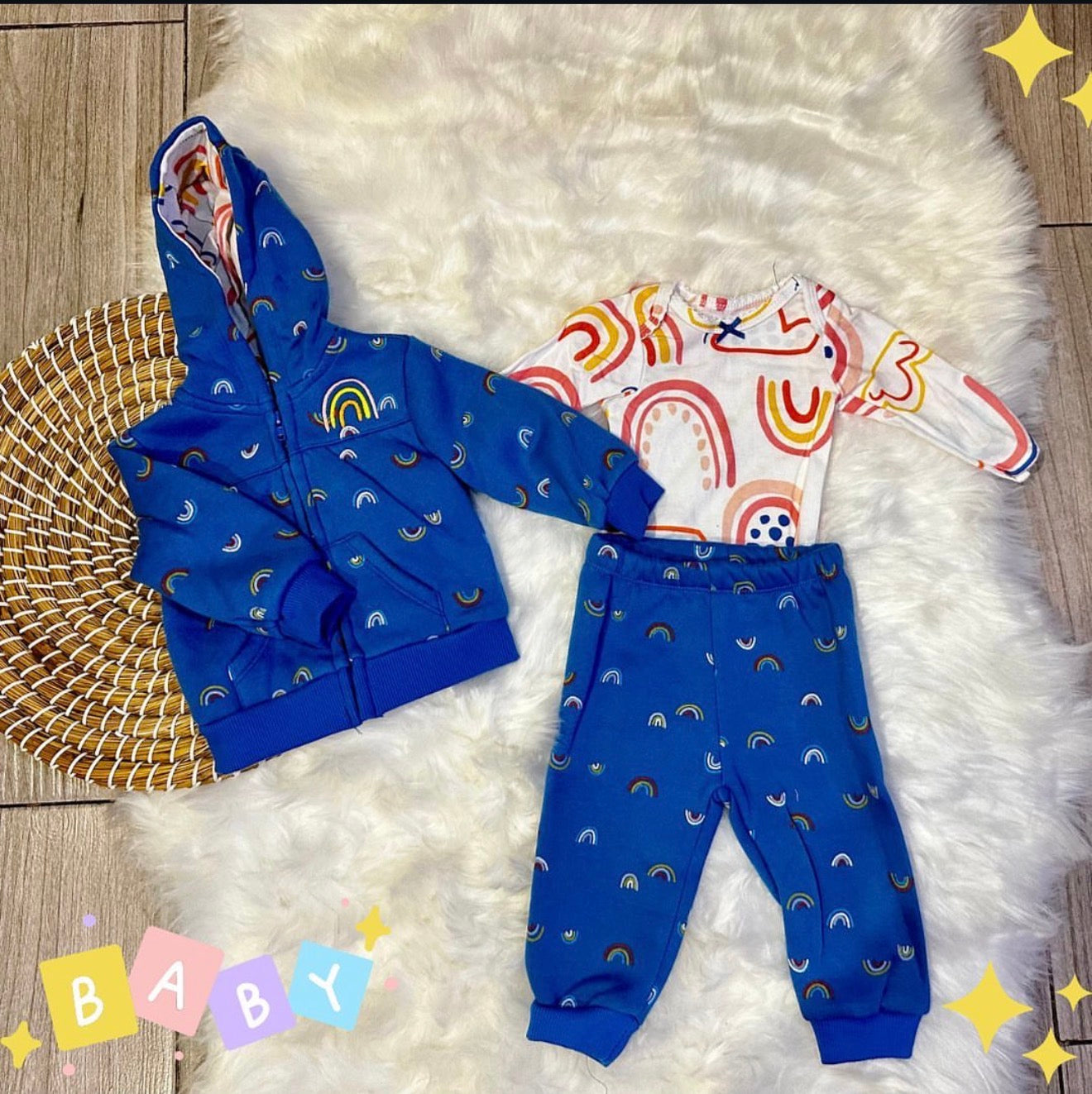 Ropa para Bebe - Conjunto Azul con Diseño de Arcoiris