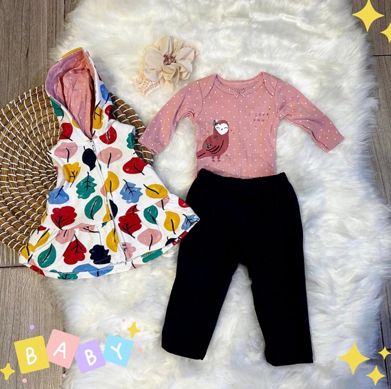 Ropa de bebe - Conjunto Rosado Diseño Hojas